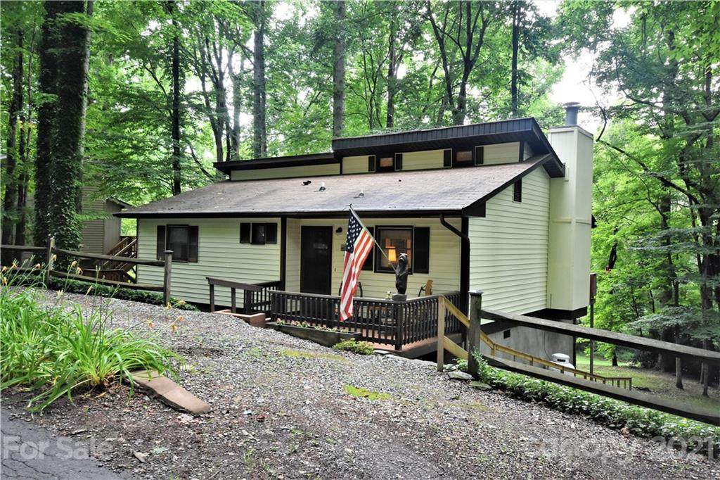 211 Blue Jay Loop - Photo 1