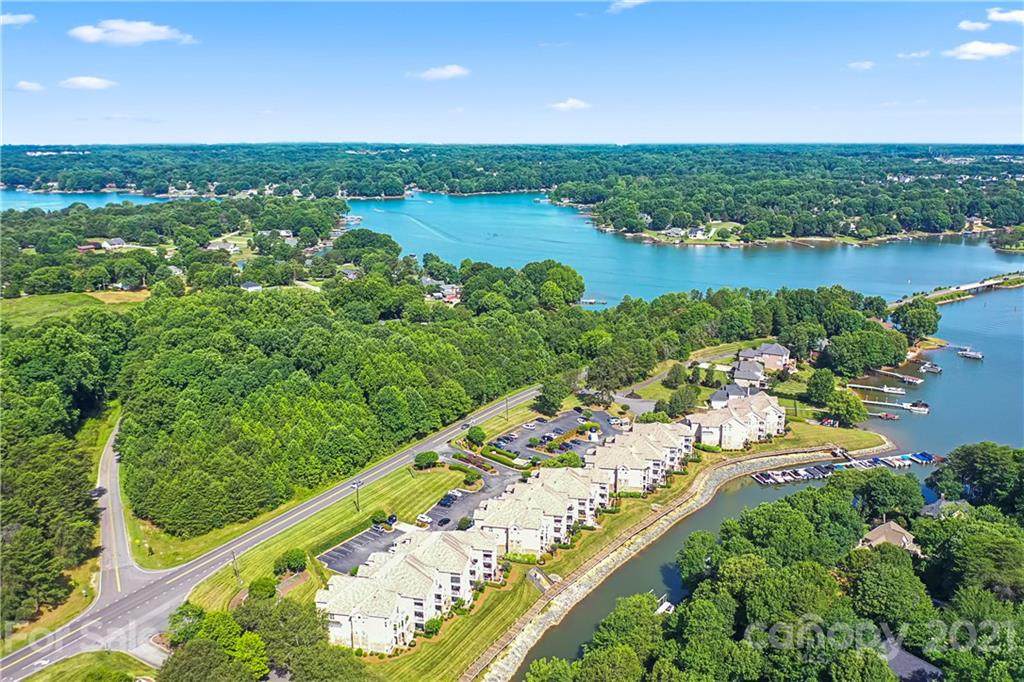 108 Pier 33 Drive - Photo 1