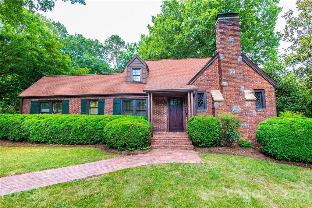 841 4th Avenue Drive - Photo 1