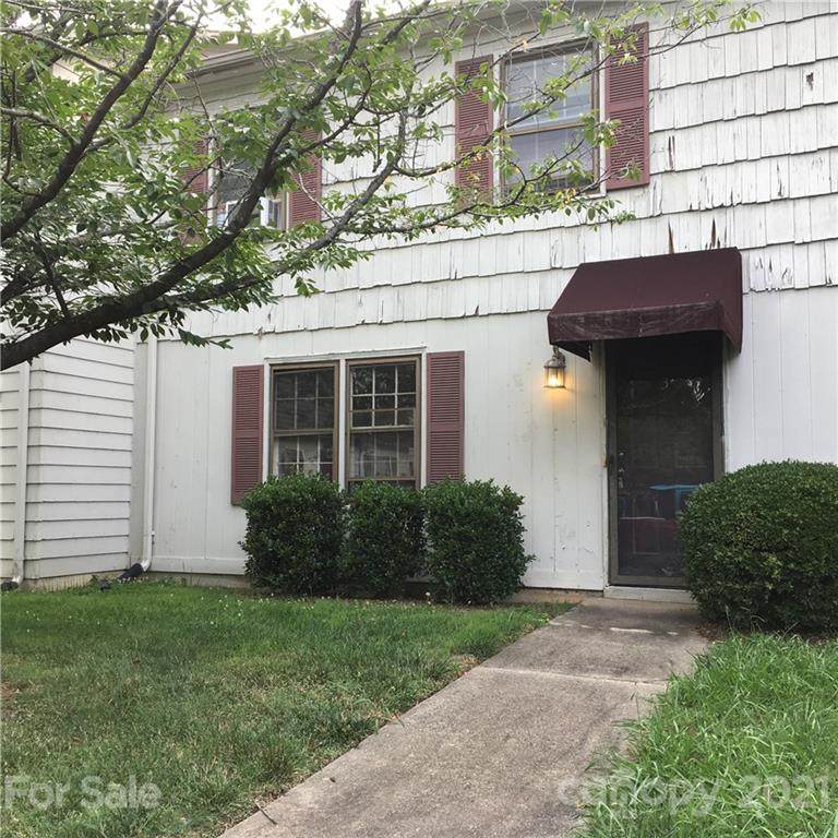 2222 Yorkhills Drive - Photo 1
