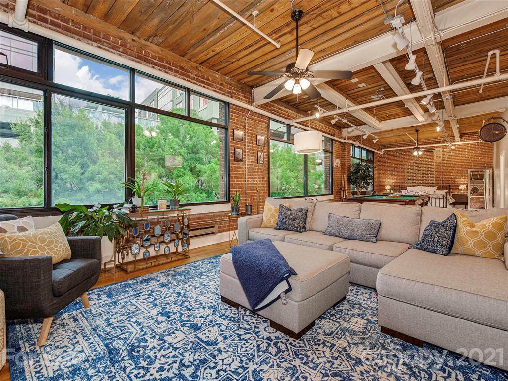 310 Arlington Avenue - Photo 1