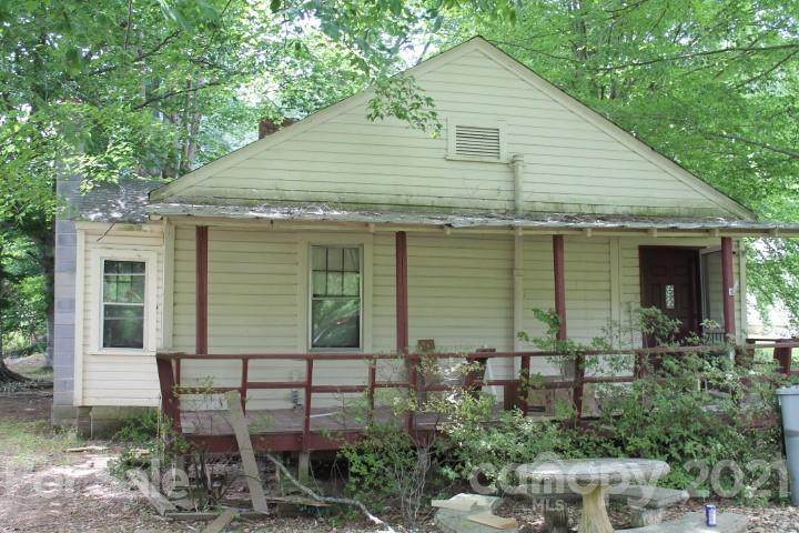 915 Main Street - Photo 1