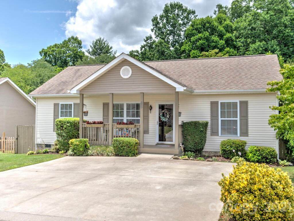 65 Newberry Drive - Photo 1