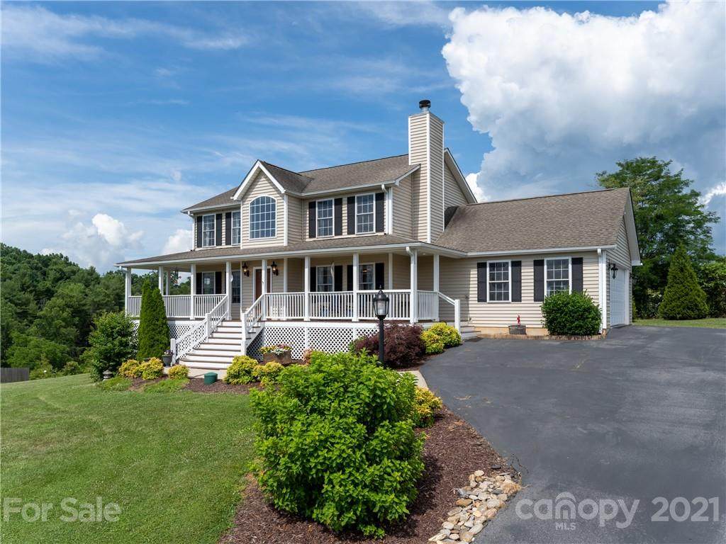 30 Castlewood Drive - Photo 1