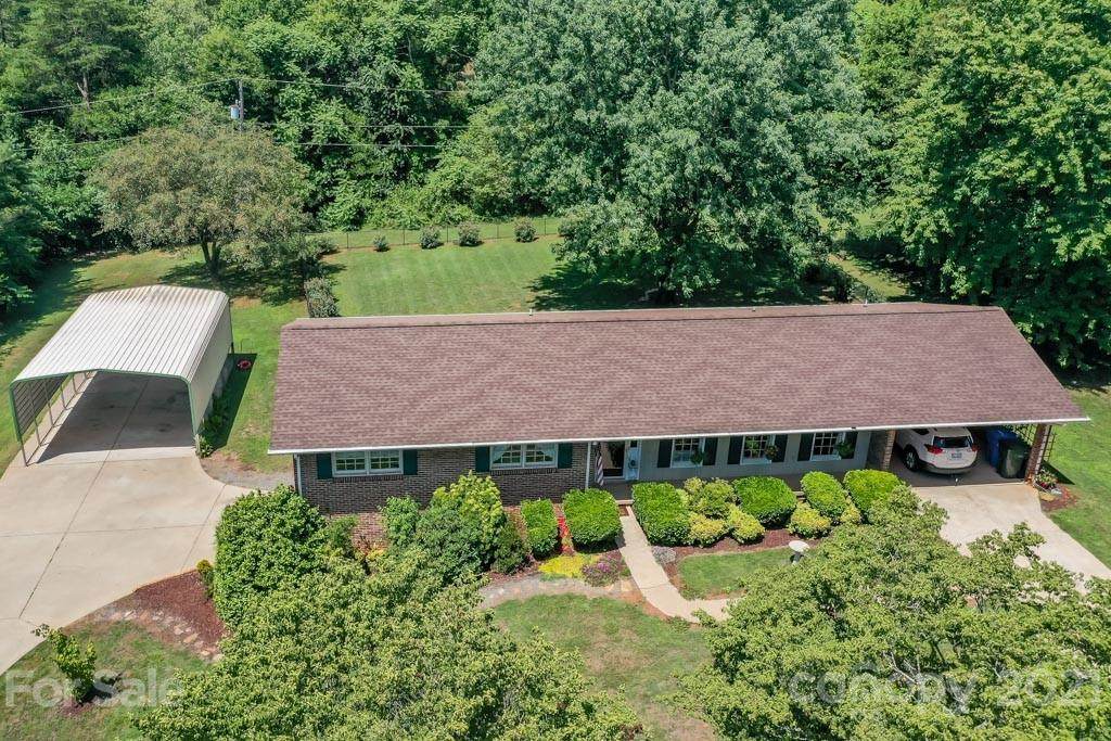 147 Ridgeland Drive - Photo 1