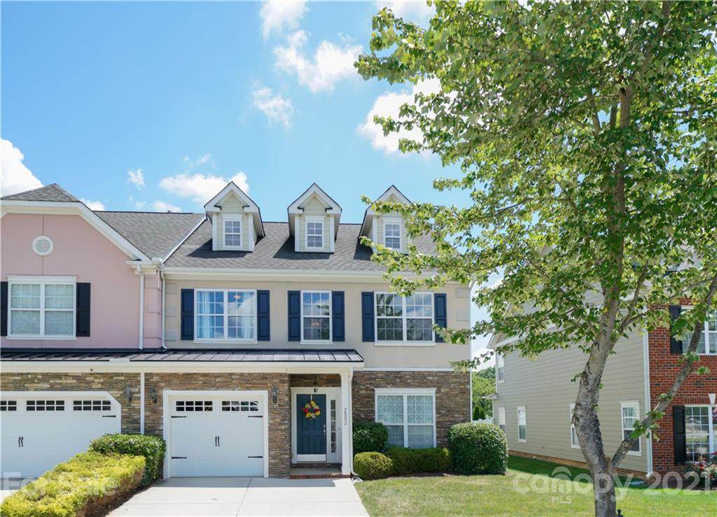 2802 Hopeton Court - Photo 1