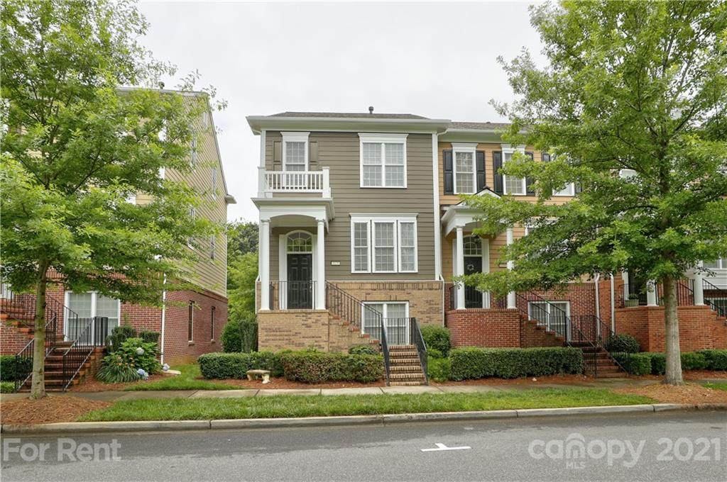 1120 Drayton Court - Photo 1