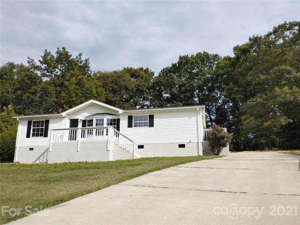 145 Oakhill Street - Photo 1
