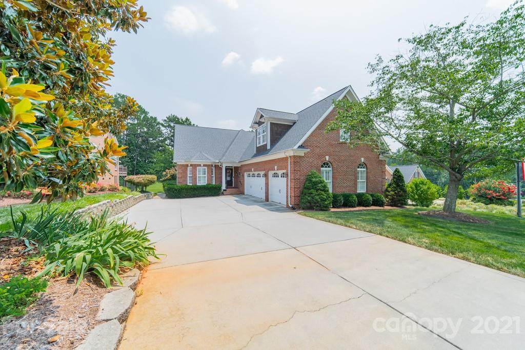 7784 St Andrews Lane - Photo 1