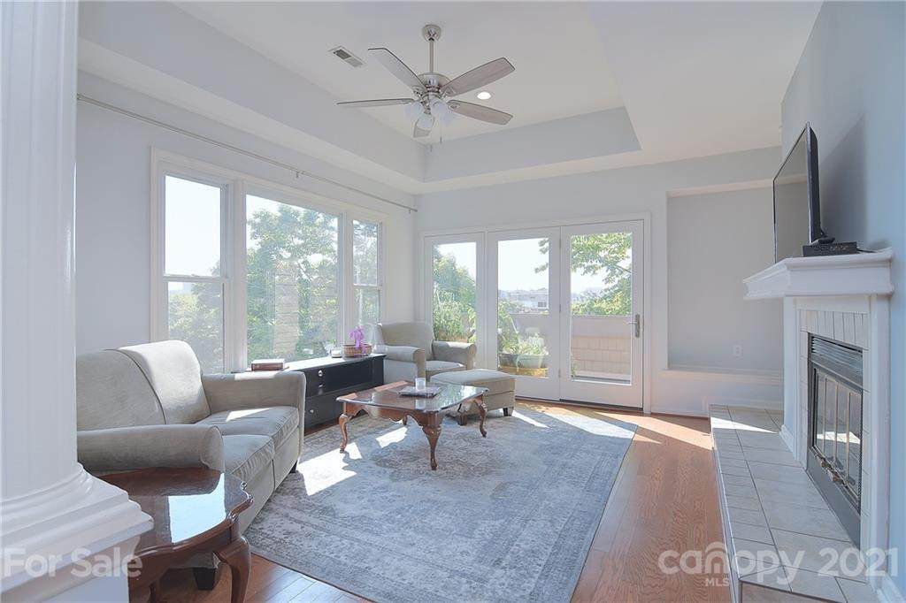 1109 Morehead Street - Photo 1