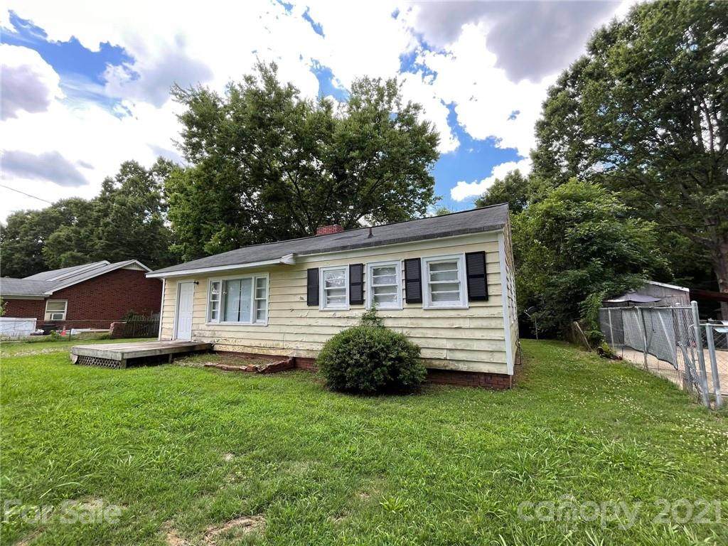325 Collingswood Drive - Photo 1