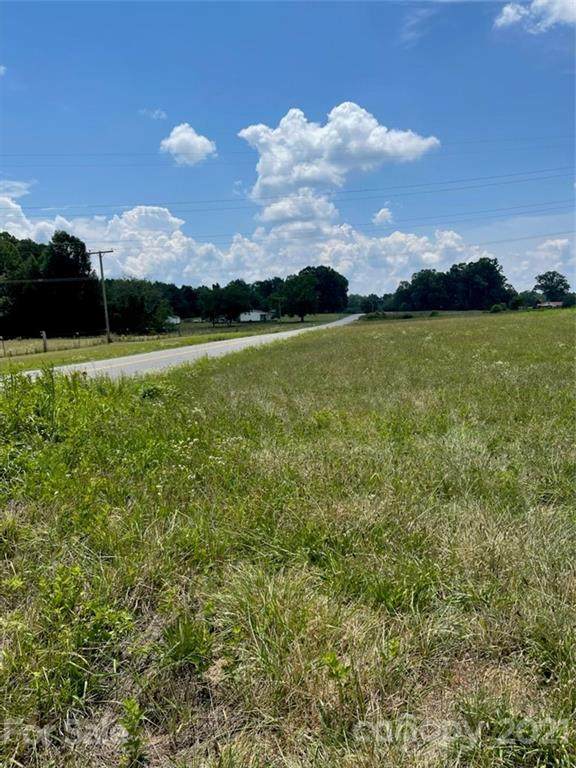 2587 Wood Road - Photo 1