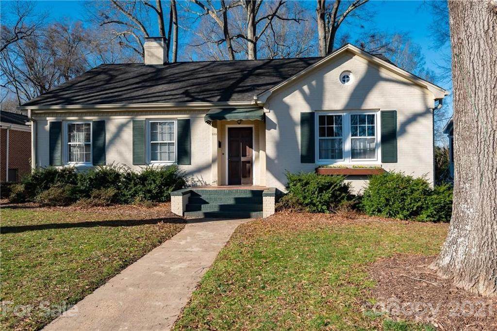 559 7th Street - Photo 1