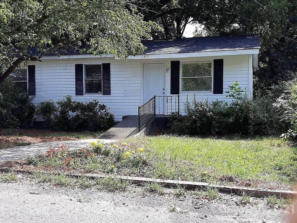 1427 Caldwell Street - Photo 1