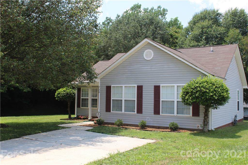 720 Eustis Place - Photo 1