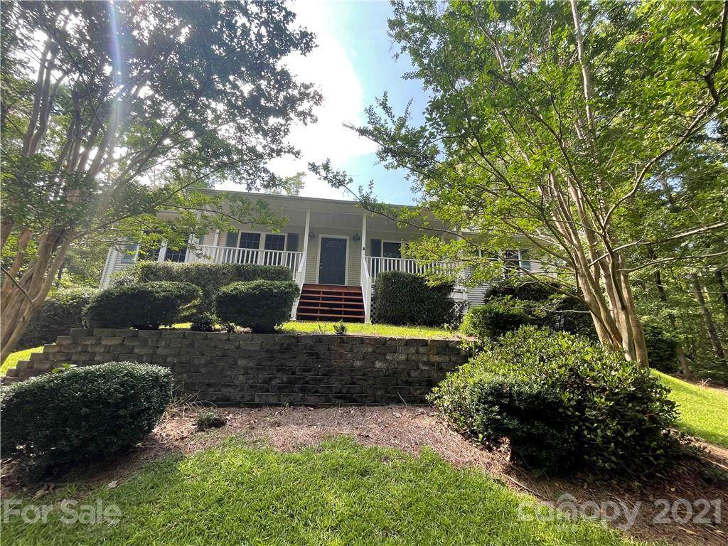 316 Woody Circle - Photo 1