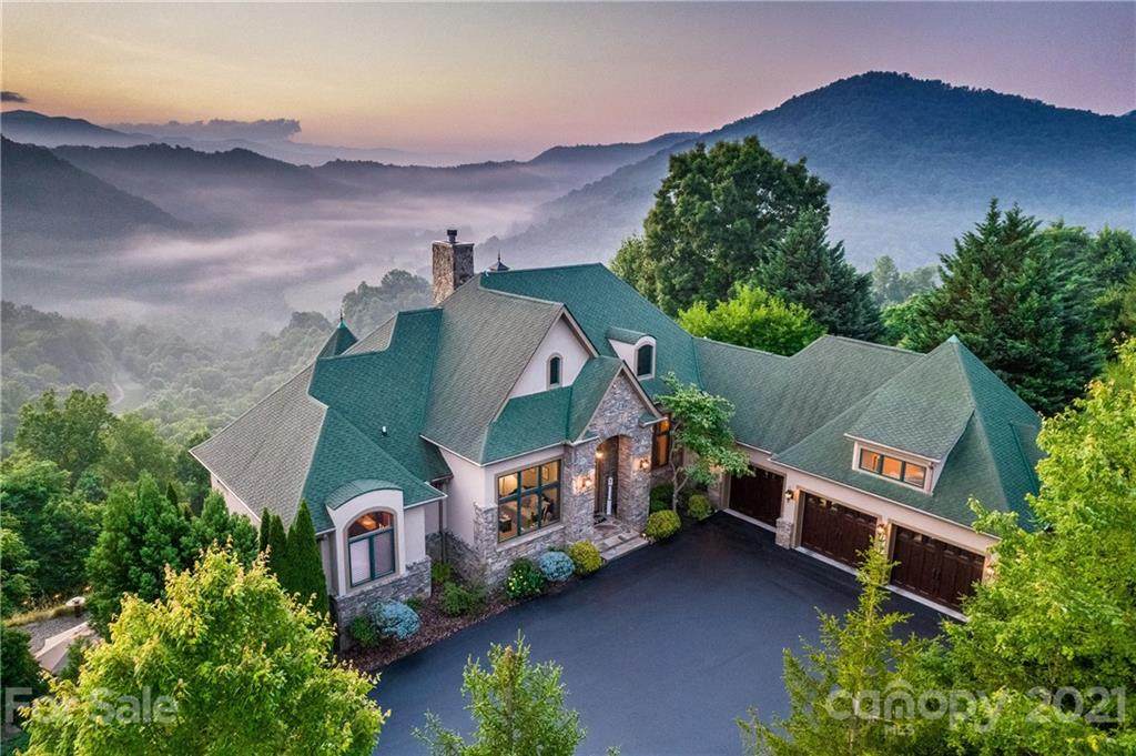 326 Summit Drive - Photo 1