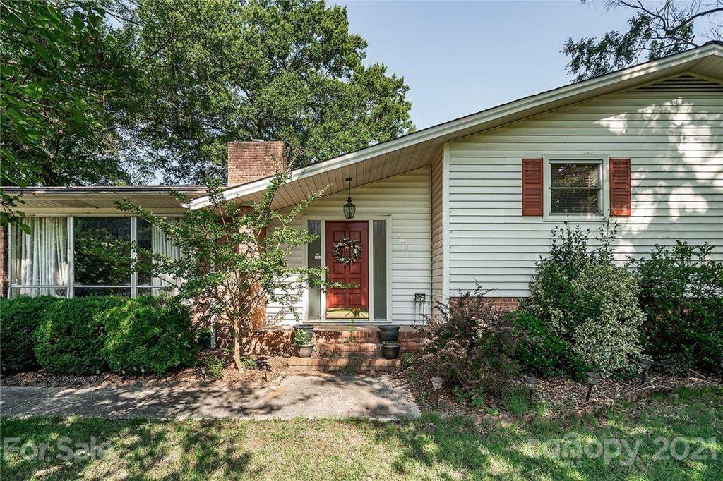 1900 Shoshone Court - Photo 1