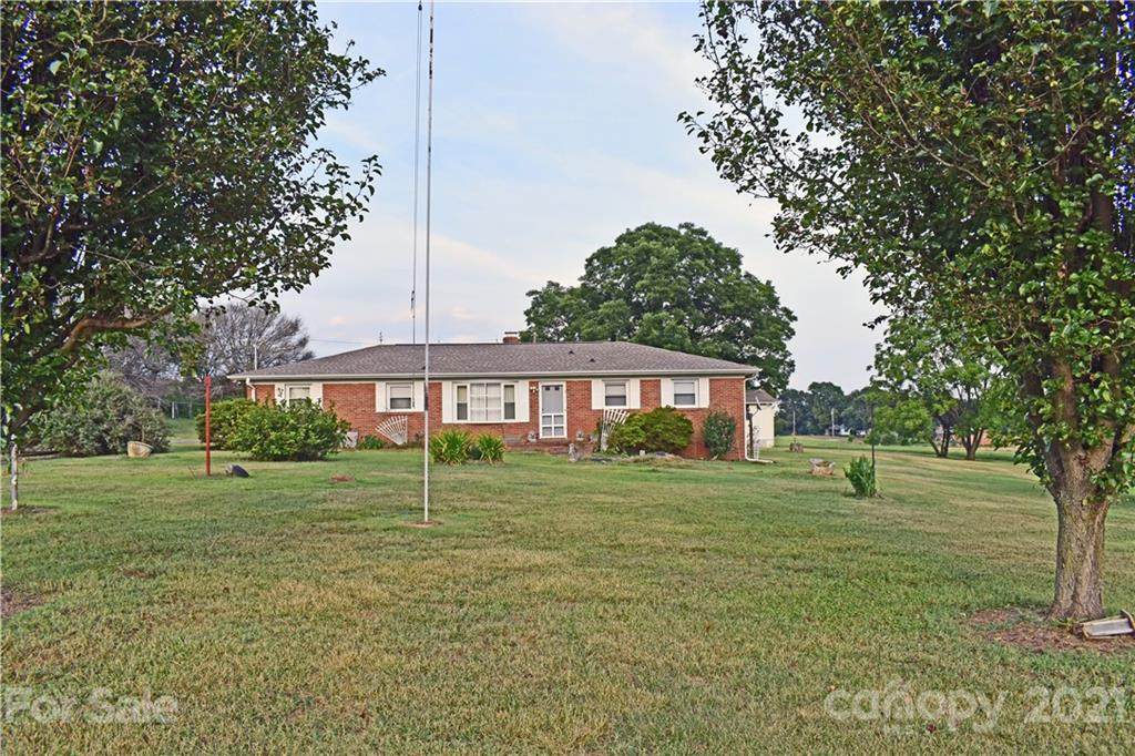 2829 Long Circle - Photo 1