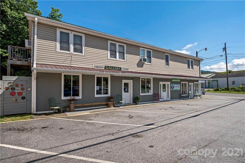 724 Main Street - Photo 1