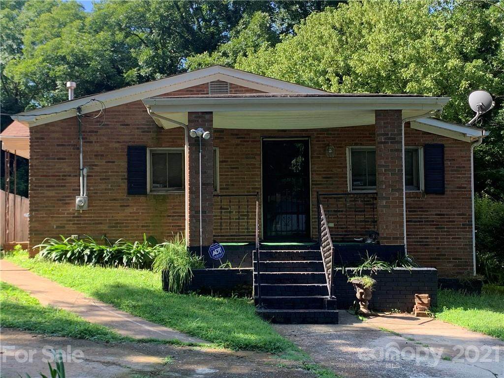 905 Mcarthur Avenue - Photo 1