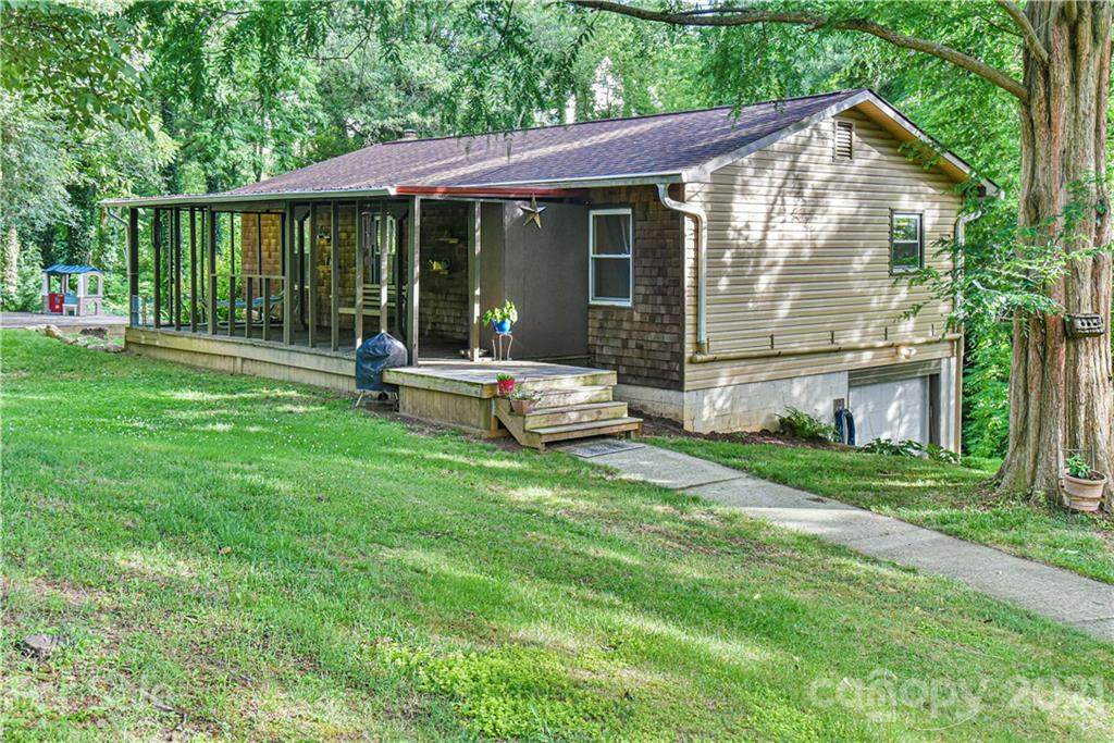 5 Sharon Lane - Photo 1