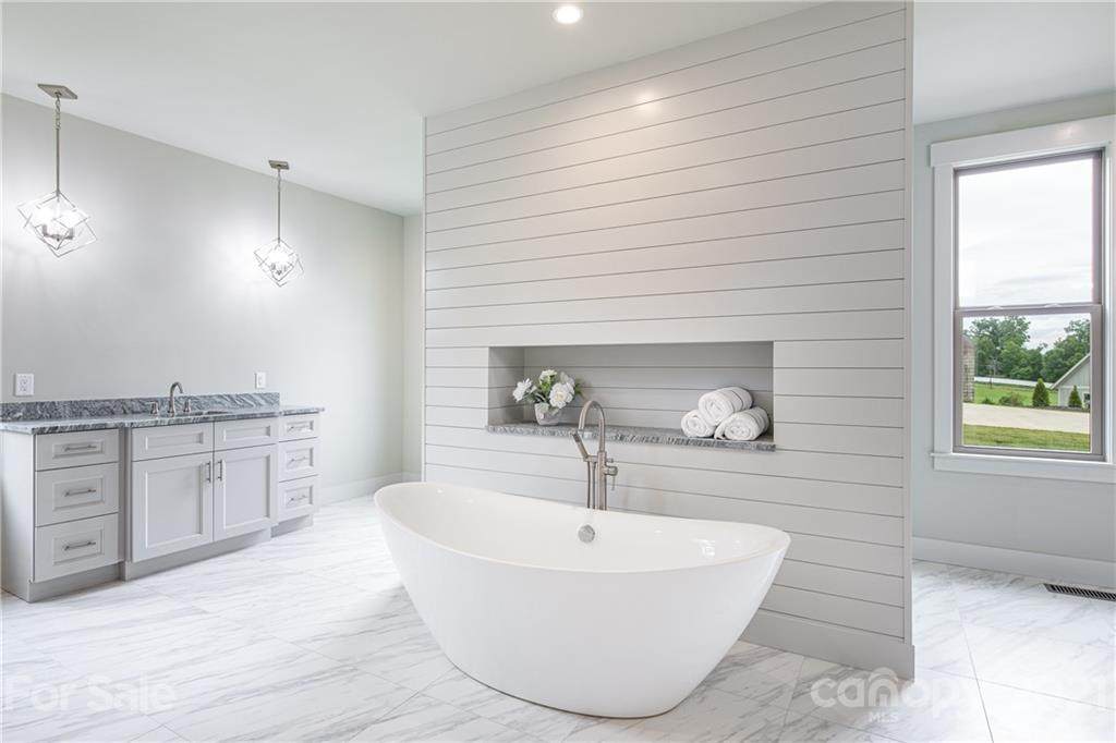 461 Samuel Drive - Photo 1