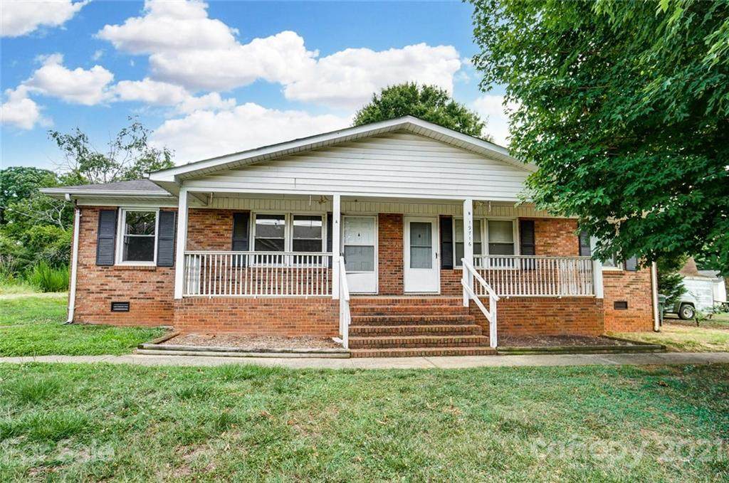 19716 Smith Circle - Photo 1