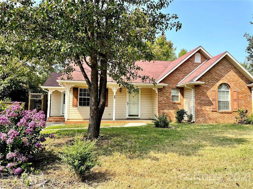 4816 Farmview Drive - Photo 1