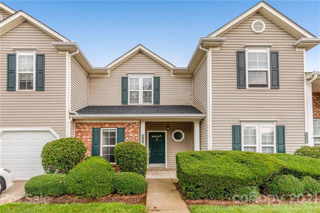 8721 Cinnabay Drive - Photo 1