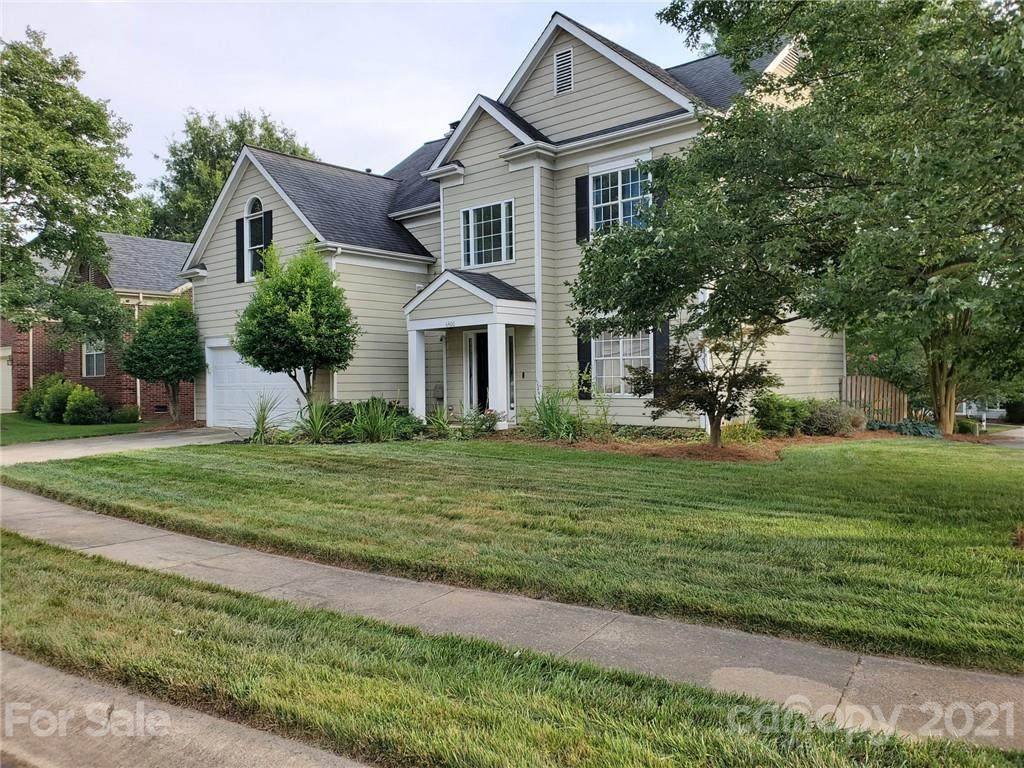 6400 Rosebriar Lane - Photo 1