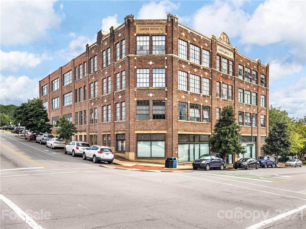 100 Coxe Avenue - Photo 1