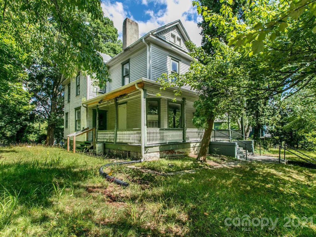 382 French Broad Avenue - Photo 1
