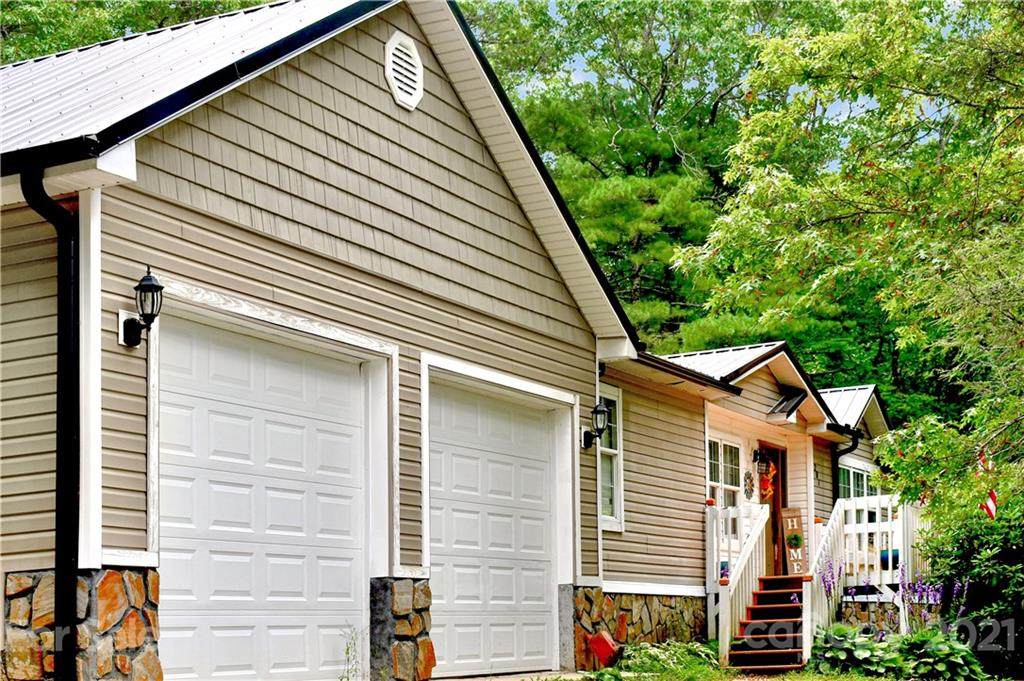 201 Franklin Village - Photo 1