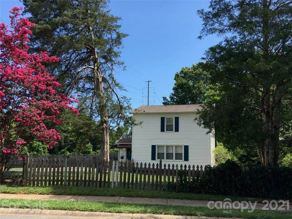 423 Hartford Avenue - Photo 1