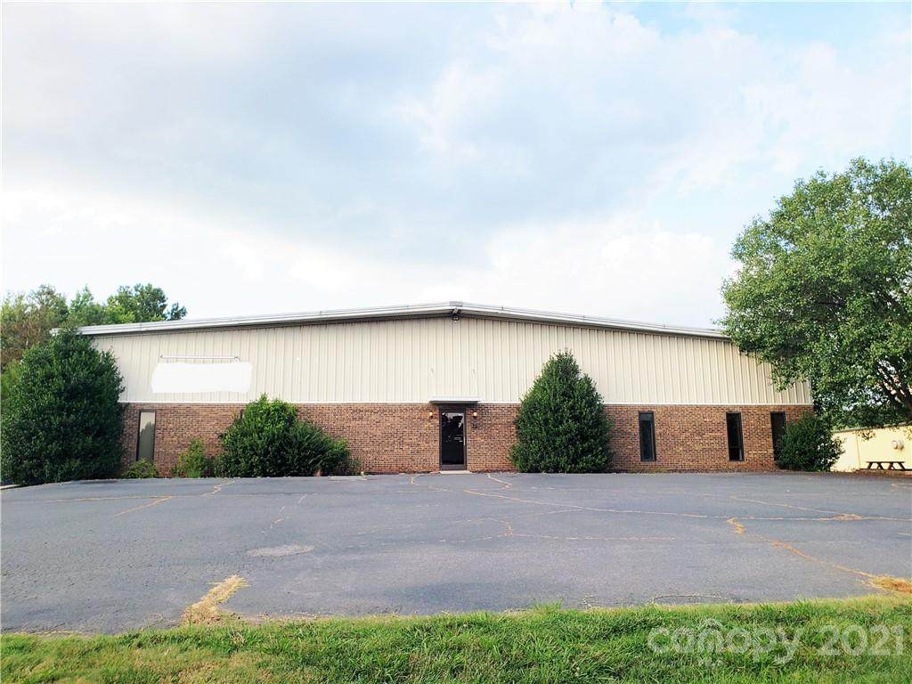 2870 Armentrout Drive - Photo 1