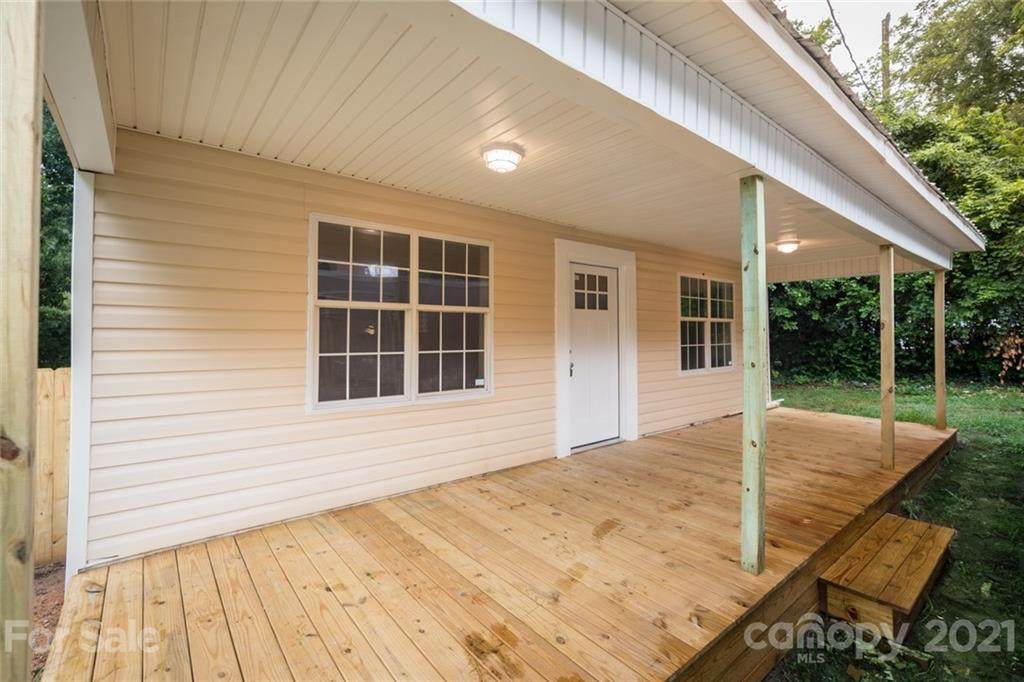 812 Sellers Street - Photo 1