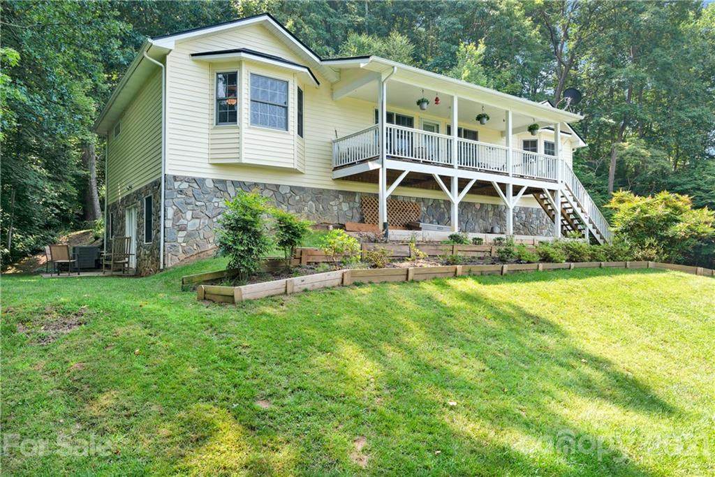760 Redfield Drive - Photo 1