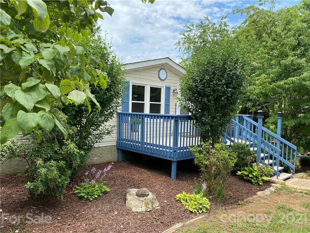 149 Denise Drive - Photo 1