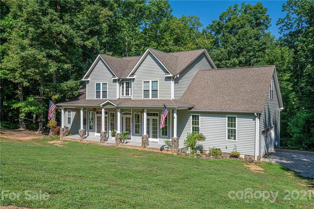 3272 Oak Ridge Circle - Photo 1