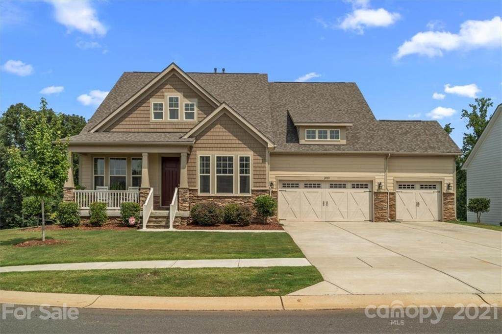 2020 Sapphire Meadow Drive - Photo 1