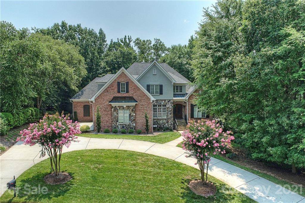 4310 Links Drive - Photo 1