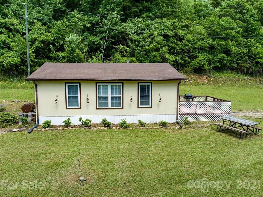 448 Spicewood Lane - Photo 1