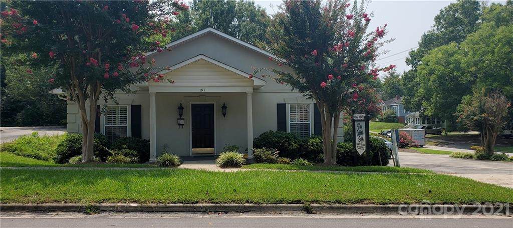 211 Barr Street - Photo 1