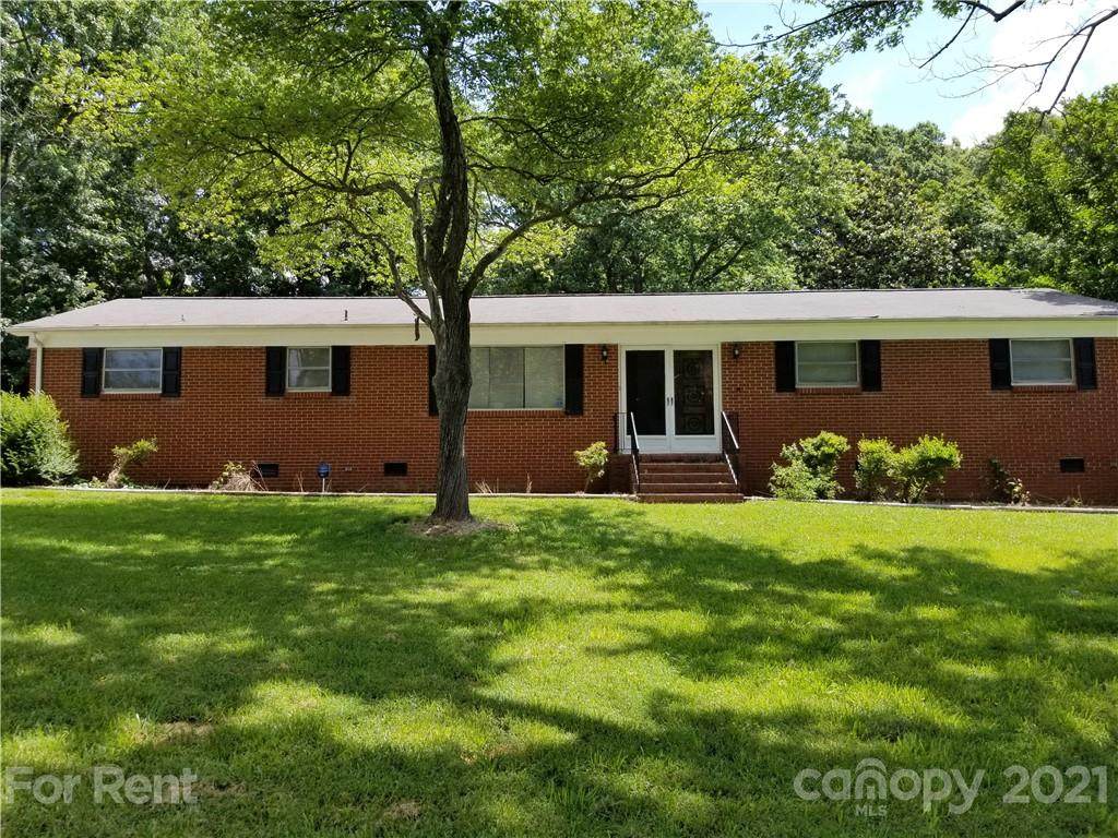 9633 Markus Drive - Photo 1