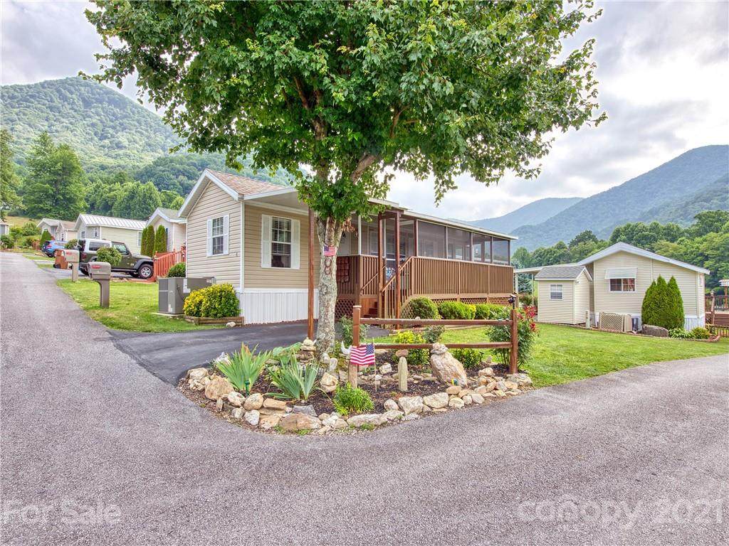 4 Levi Drive - Photo 1
