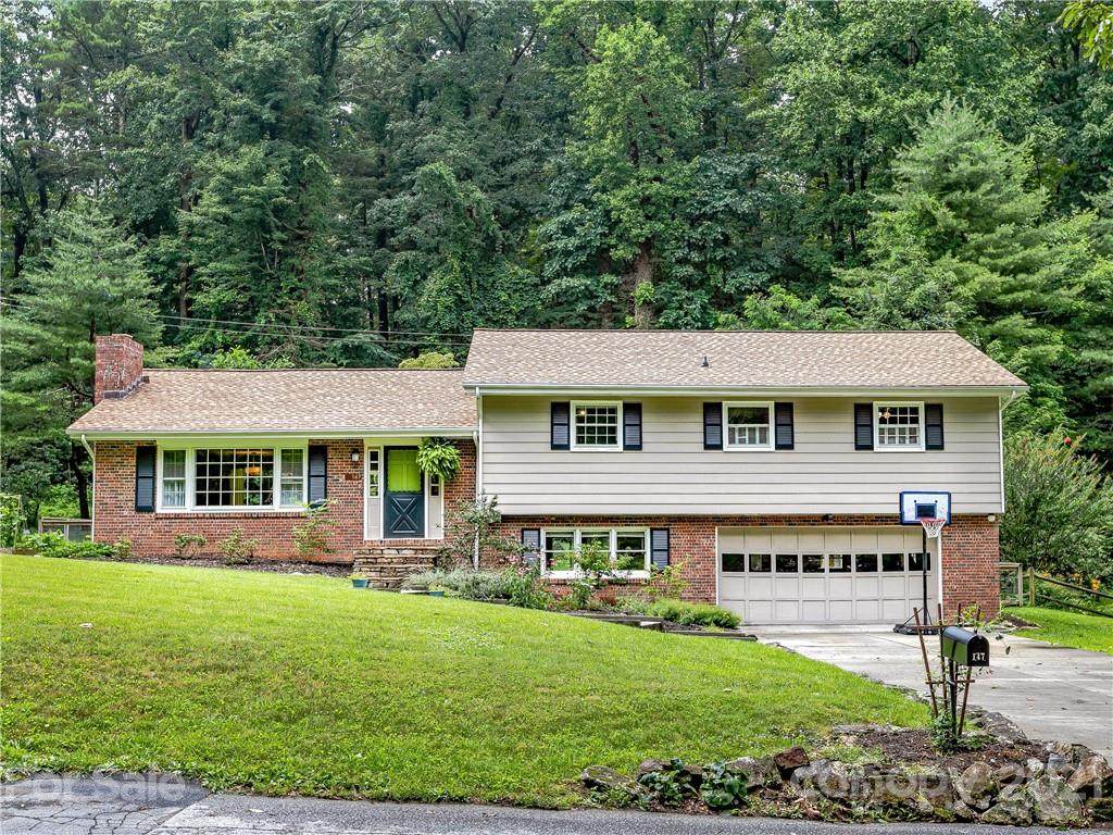 147 Echo Drive - Photo 1