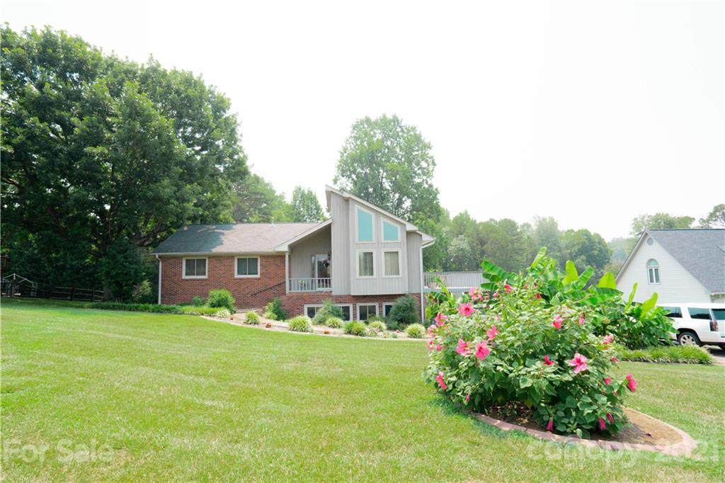 2 Island View Drive - Photo 1
