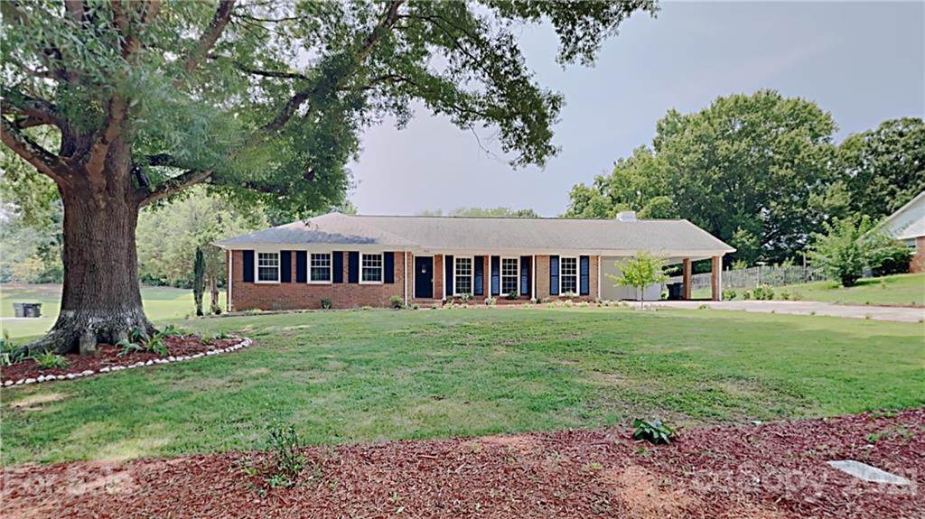 1404 Crescent Street - Photo 1