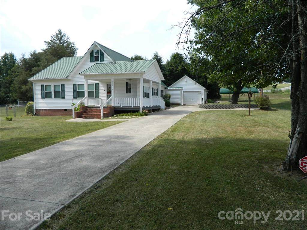 4039 Hartland Road - Photo 1